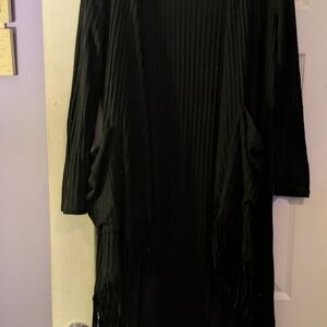 Elegant Black Women's Sweater Fringes On The Bottom & In Front Ties In Front